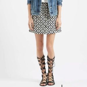 Topshop Print Blue White Mini Skirt Cotton Blend with Button Detail Women Size 2